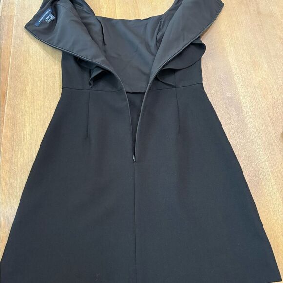 French Connection Whisper Ruffle V-Neck‎ Dress Black Size 2 - Picture 10 of 10